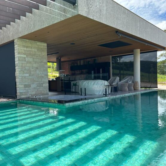 a11f0c62-edab-45af-a569-a34bf77ad5b9