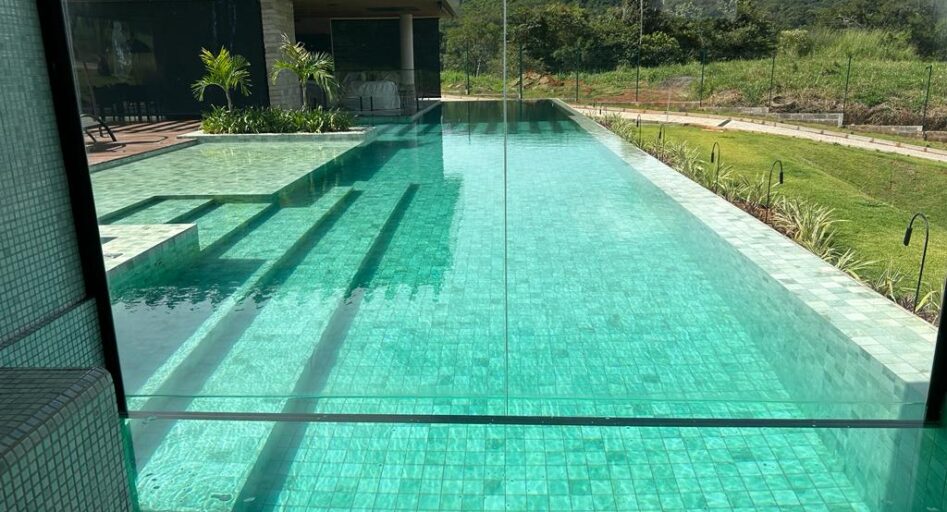 cad7714d-8aca-4219-9e3f-e68b8762693d cad7714d-8aca-4219-9e3f-e68b8762693d